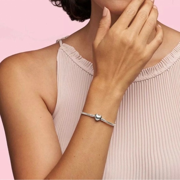 Pandora Sterling Silver Bracelet w/ Moonstone June Heart Charm - Picture 4 of 7